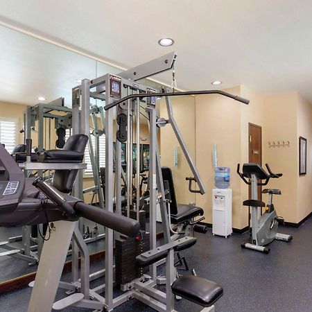 Best Western Plus Crown Colony Inn & Suites Lufkin Buitenkant foto