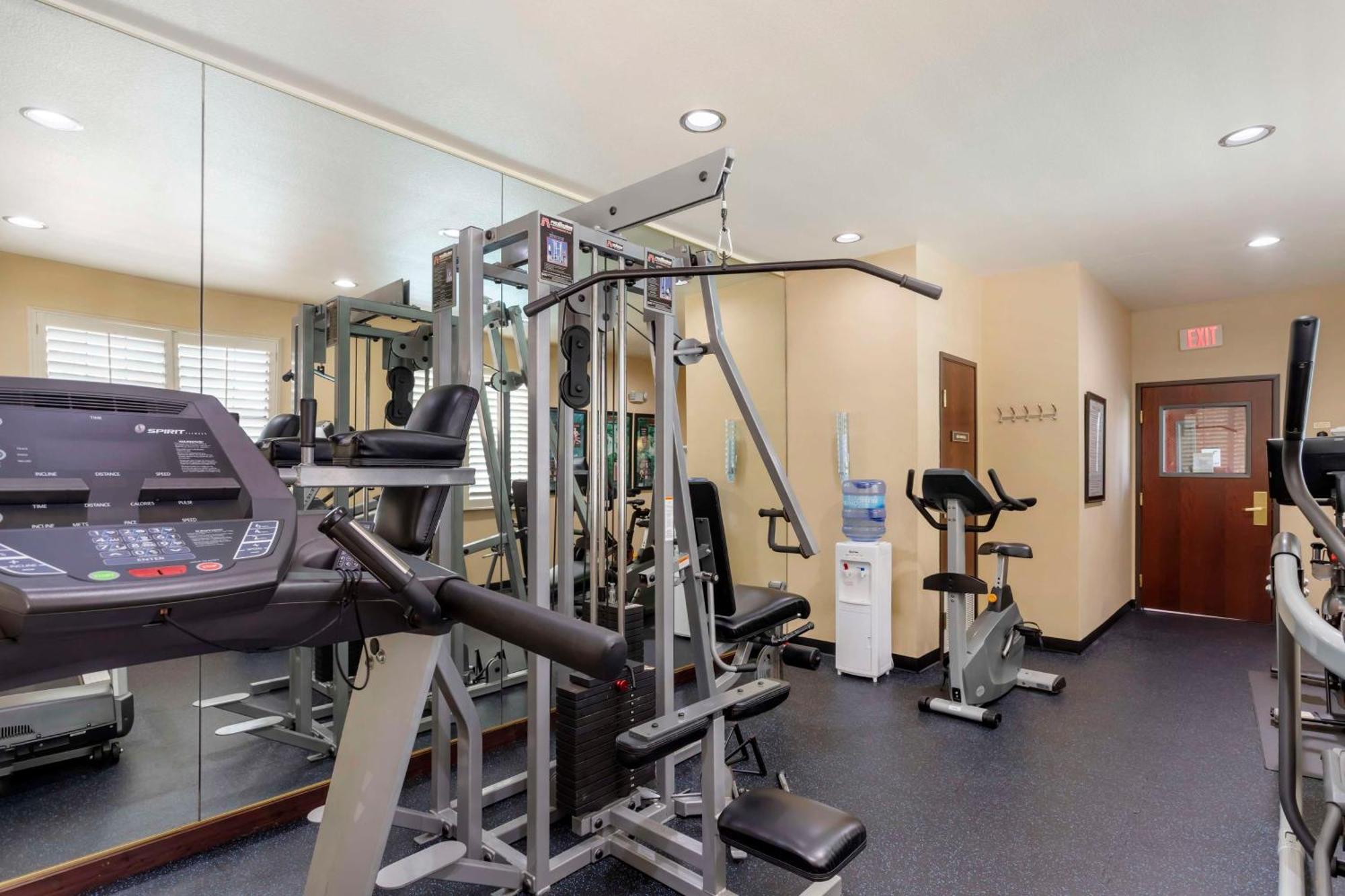 Best Western Plus Crown Colony Inn & Suites Lufkin Buitenkant foto