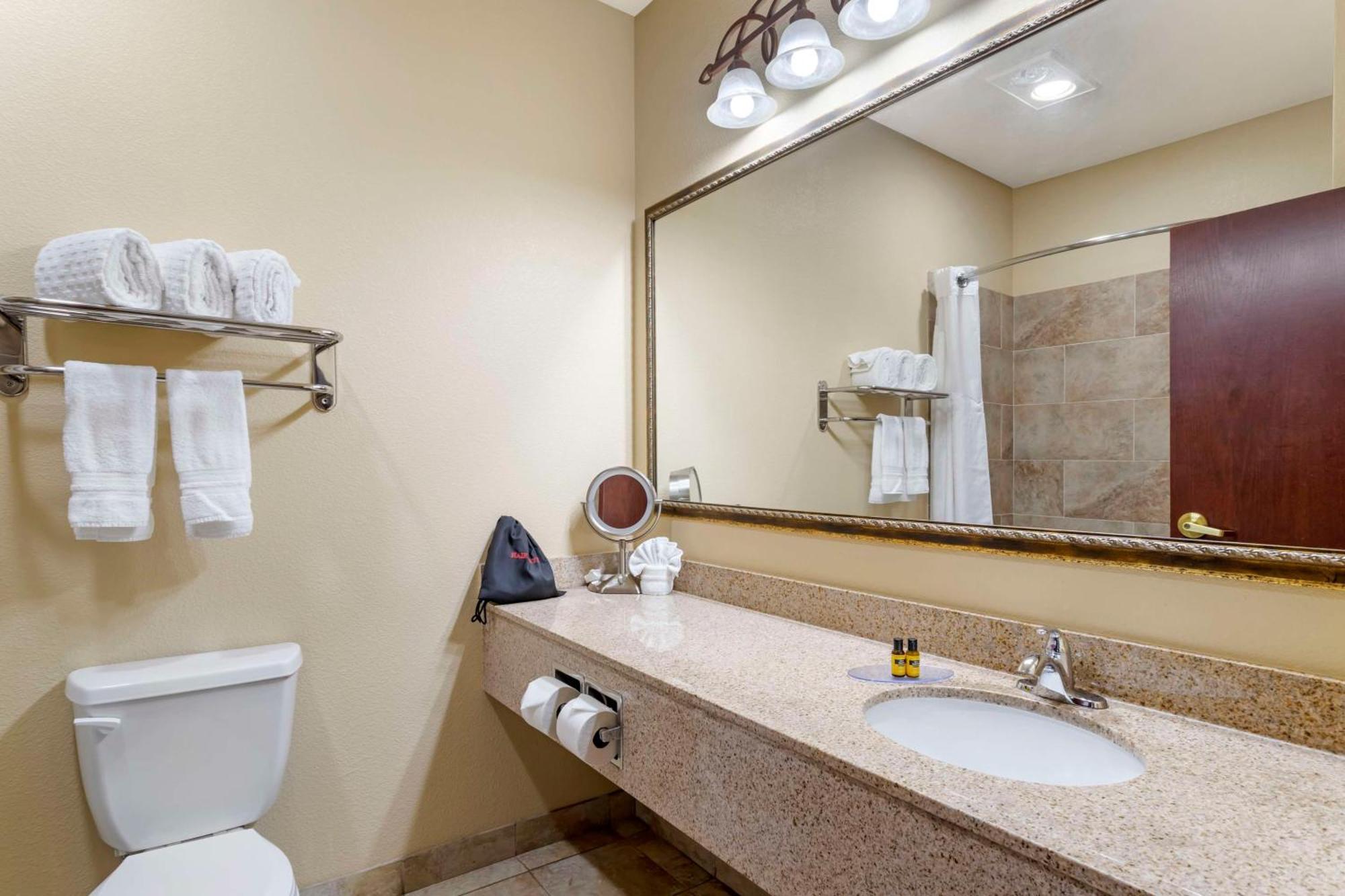 Best Western Plus Crown Colony Inn & Suites Lufkin Buitenkant foto