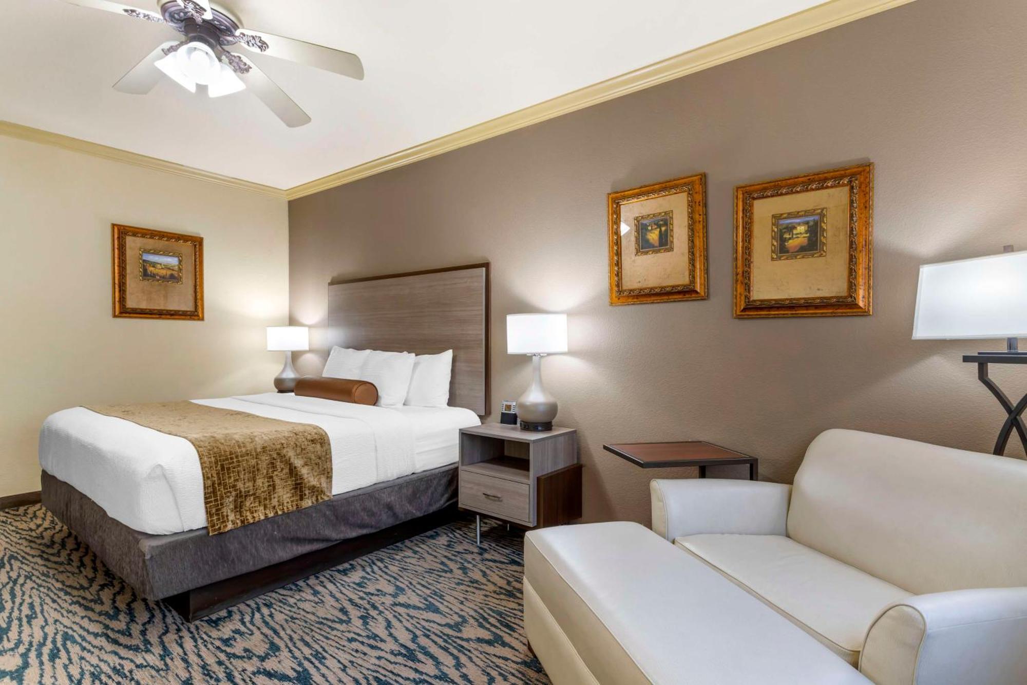 Best Western Plus Crown Colony Inn & Suites Lufkin Buitenkant foto