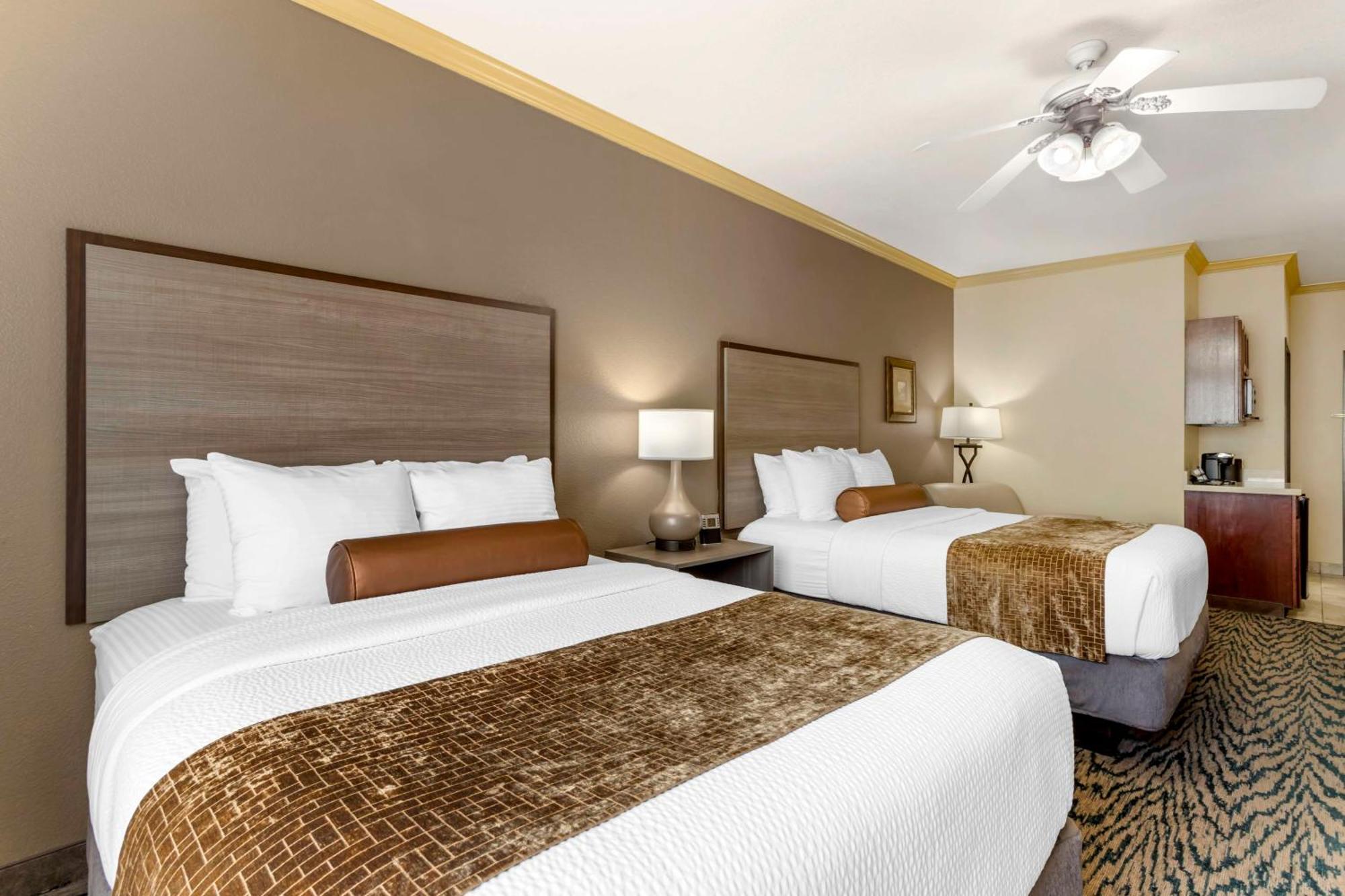 Best Western Plus Crown Colony Inn & Suites Lufkin Buitenkant foto