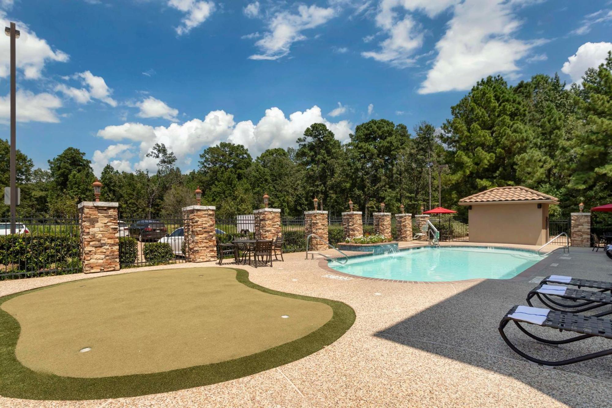 Best Western Plus Crown Colony Inn & Suites Lufkin Buitenkant foto