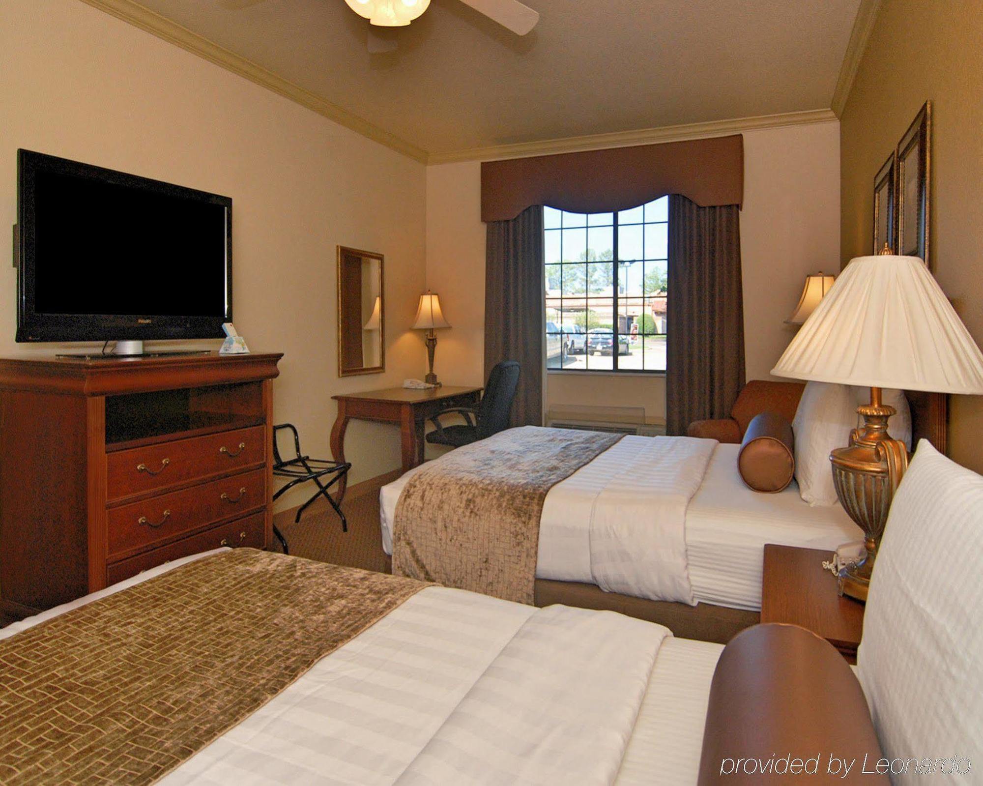Best Western Plus Crown Colony Inn & Suites Lufkin Buitenkant foto